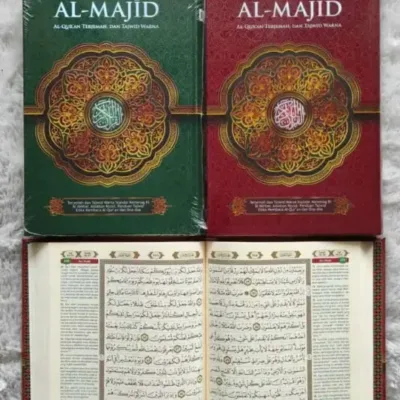 ALQ TERJ TAJWID AL MAJID A5 TGG HC - Tajwid | Halim Kitab Utama