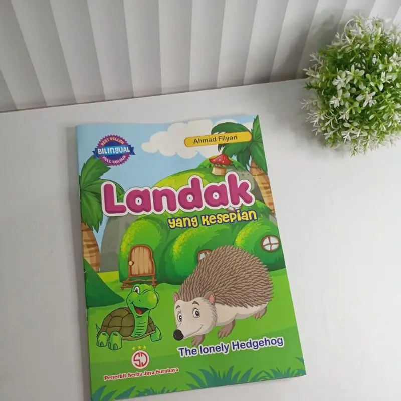 DONGENG BILINGUAL “LANDAK YANG KESEPIAN” - Kitab Kuning / Pesantren | Halim Kitab Utama